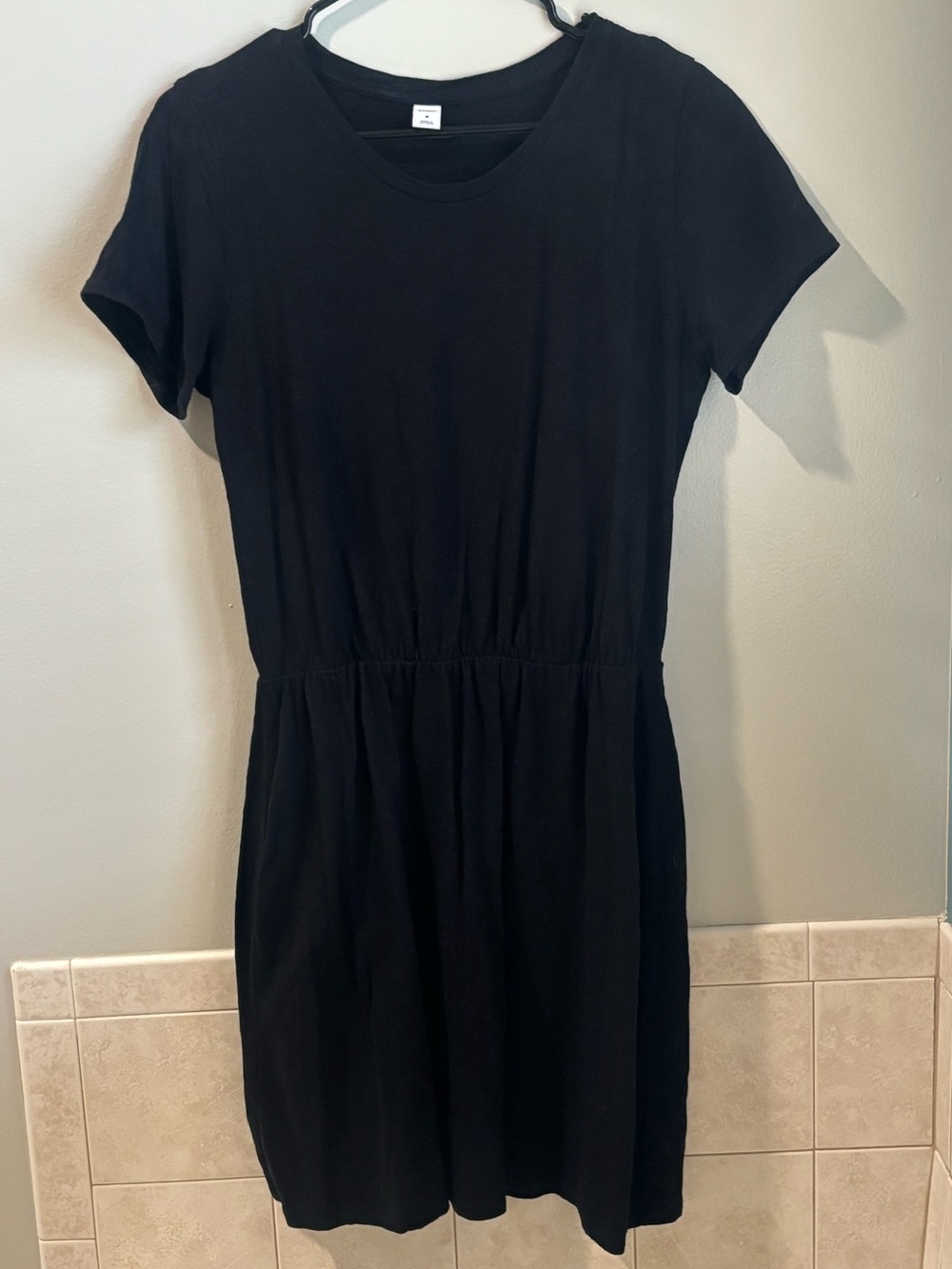 Old Navy Black Short Sleeve Gathered Waist Mini Dress size Medium